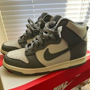 Nike Dunk High Retro Light Bone